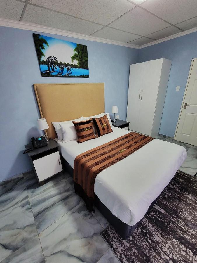 La-Nuel Guest Lodge Boksburg Buitenkant foto