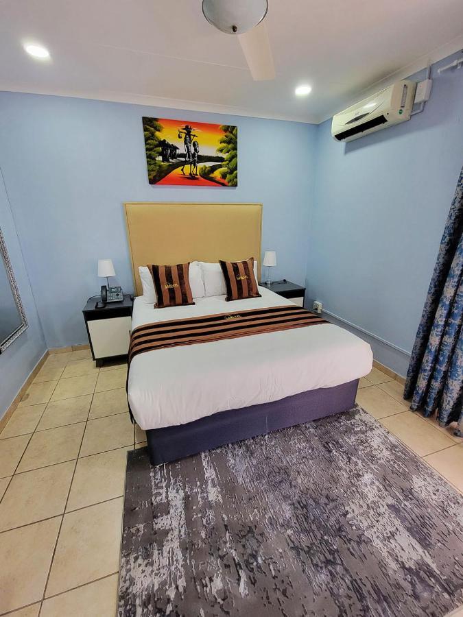 La-Nuel Guest Lodge Boksburg Buitenkant foto