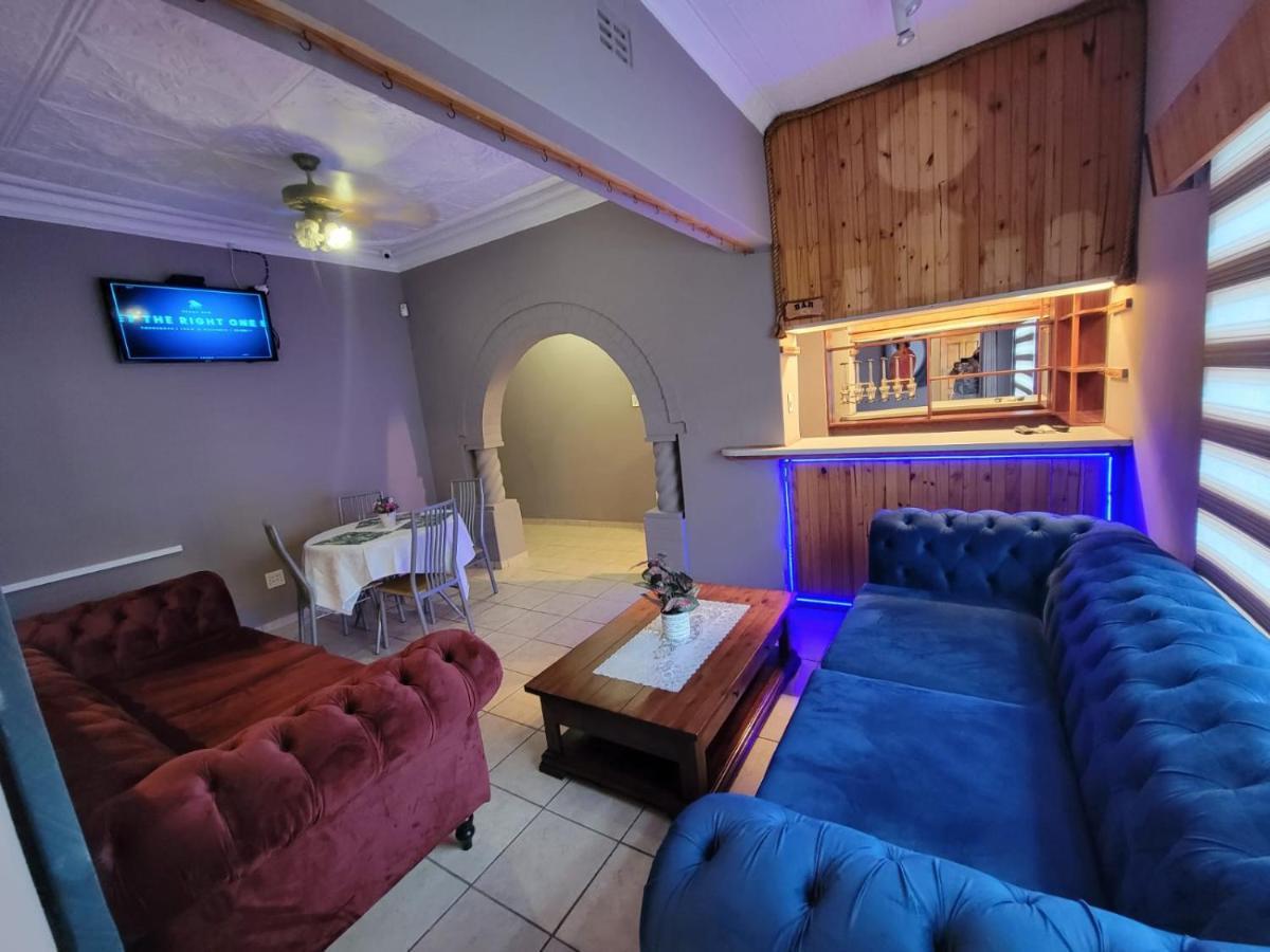 La-Nuel Guest Lodge Boksburg Buitenkant foto