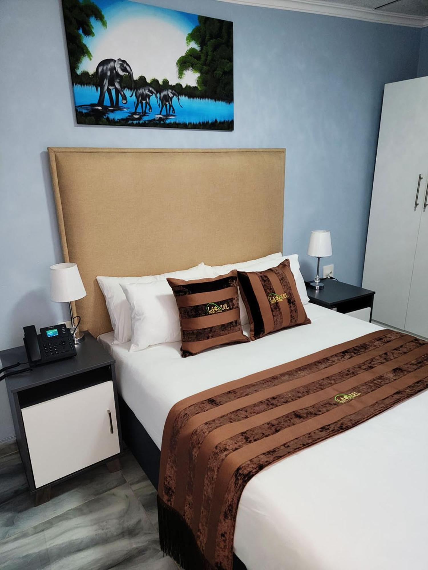 La-Nuel Guest Lodge Boksburg Buitenkant foto